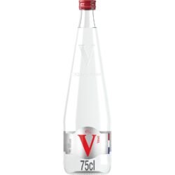 Eaux plates et pétillantes , bouteilles verres